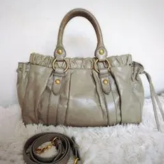 ミュウミュウ ハンドバッグ　ショルダー　ヴィッテロルクス ベージュ　2way