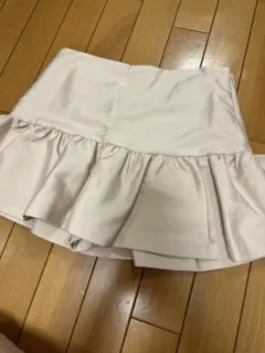 H&M ベージュ ミニスカート フレアのサムネイル