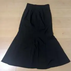 LOWRYS FARM黒 ゴム入りフレアロングスカート