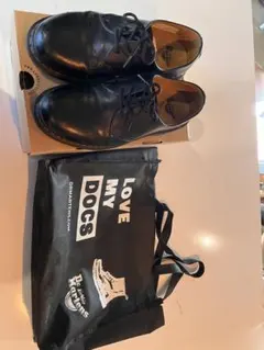 Dr. Martens ブラックレースアップシューズ