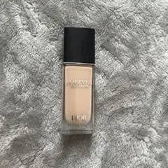 Dior Forever Skin Glow リキッドファンデーション