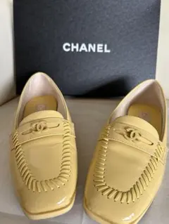 2026年最新】CHANELエナメルローファーの人気アイテム - メルカリ