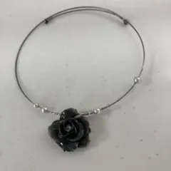 黒のバラ チョーカー