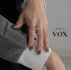 JEWEL VOX ジュエルボックス　ダブルフィンガーリング　シルバーのサムネイル