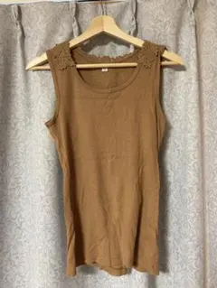 UNIQLO レース付き リブタンクトップ ブラウンのサムネイル