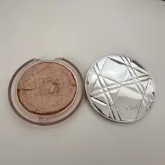 Dior ディオールスキン ミネラルヌードルミナイザーパウダー ハイライト
