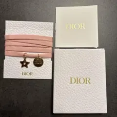 DIOR チャーム付きブレスレット ピンク