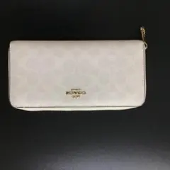 COACH コーチ 長財布 ラウンドファスナー ホワイト 箱付き 保存袋付き