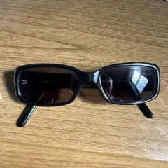GUCCI 90s トムフォード期 サングラス スクエアシェイプ 焦茶 GUCCI 90s トムフォード期 サングラス スクエアシェイプ 焦茶 - メルカリ