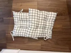 【値下】椅子用クッション ホワイトとブラックチェック