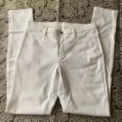 ユニクロ　レディーススキニーパンツ　ホワイトL ☆1回着用のみの美品☆