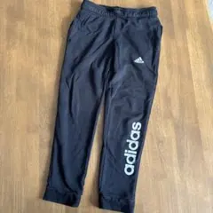 adidas ブラック ロングパンツ 130cm
