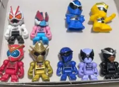びっくらたまご　フィギュア戦隊＆仮面ライダーヒーロ 7体＋ソフビ2体セット