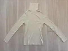 【美品】GU ジーユー　リブタートルネックセーター　Mサイズ