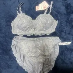 チュチュアンナ　運命のブラ　ブラジャーショーツセット C75