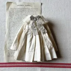 紅茶染めりぼんワンピース　ブライスアウトフィット　ハンドメイド　ネオブライス洋服