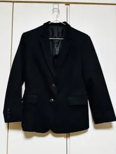 無印良品　黒のテーラードジャケットのサムネイル