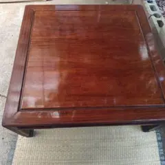 昭和レトロ 大正ロマン 朱色 花柄彫 木製座卓 ちゃぶ台 当時物 昭和レトロ 大正ロマン 朱色 花柄彫 木製座卓 ちゃぶ台 当時物