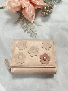 MARY QUANT 三つ折り財布 フラワーモチーフデザイン