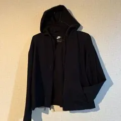 NIKEパーカー　フード付きジャケット　クロップドアウター