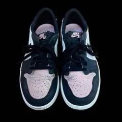 NIKE AIR JORDAN 1 LOW スニーカーのサムネイル