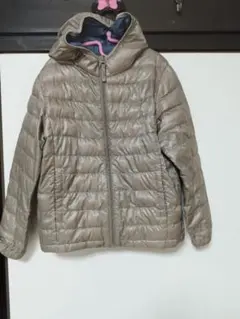 ユニクロ　ダウン　フード付き