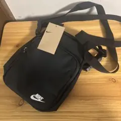 NIKEショルダーバッグ　ブラック