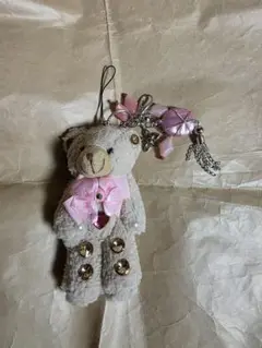 クマ型キーホルダー ベージュ ピンク