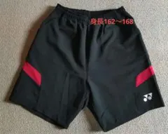 YONEX ハーフパンツ ブラック/レッド 美品
