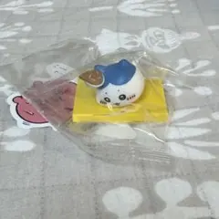 ちいかわ 松屋コラボ　ハチワレ フィギュア