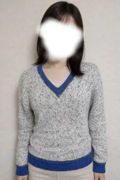 ハンドメイド　Vネック　ニットセーター　手編み