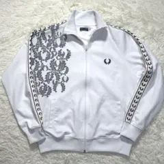 【極美品】FRED PERRY トラックジャケット サイドライン 月桂樹 白 Mのサムネイル