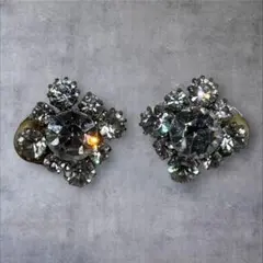 ダイヤ風　ヴィンテージ　イヤリング　縦爪　正方形　ジルコニア