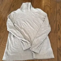 ユニクロのヒートテックタートルネック 長袖 フリースTシャツ Mサイズ