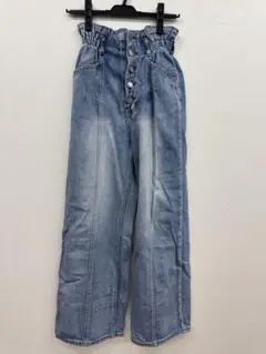 Item thumbnail for item 2218bd6c-197e-4210-9929-a3bd2b0cbde2