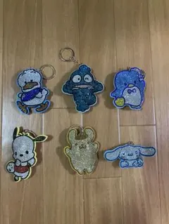 サンリオ　キラキラ　ラインストーン　キーホルダー　6個セット