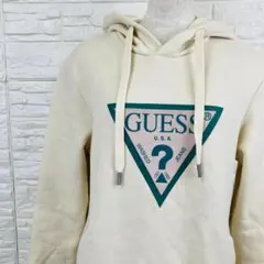 GUESS ゲス パーカー アイボリー 緑ロゴ 三角ロゴ プルオーバー 裏起毛のサムネイル