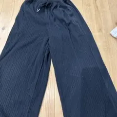 GU プリーツワイドパンツ 黒 120