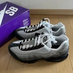 新品未使用 ナイキ エアマックス 95 ディスコパープルパールグレー 