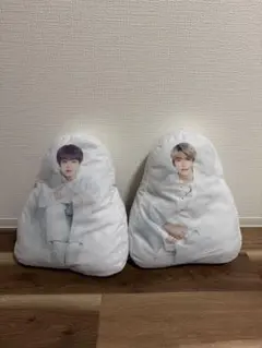 INI ダイカットクッション 池﨑理人 佐野雄大