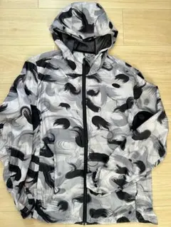 グレー ナイロンジャケット