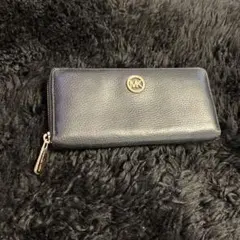 ゆ*ゆ様 MICHAEL KORS マイケルコース ロゴ入レザー長財布 ブラック
