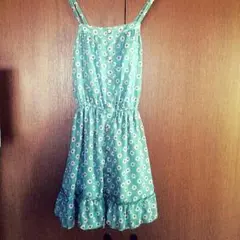 花柄ワンピース