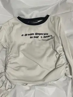 ホワイト長袖Tシャツ プリント入り