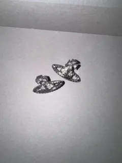 Vivienne Westwood オーブ ピアス シルバーのサムネイル