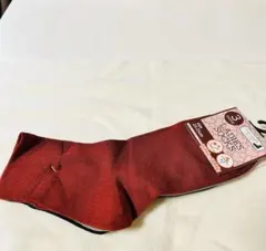 新品　レディース　無地　クルー丈　ソックス　3足組　　吸湿発熱　グレー　赤　緑