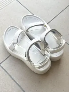【極美品】Teva W HURRICANE XLT2 AMPSOLE Whiteのサムネイル
