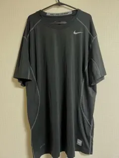 ナイキ NIKE PRO COMBAT ドライフィット インナーシャツ　XLのサムネイル