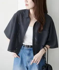 DISCOAT＊シアー半袖クロップドシャツ