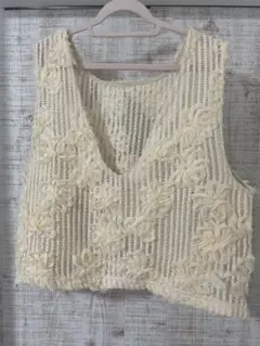 ●AMERICAN HOLIC ●Vネックレースベスト